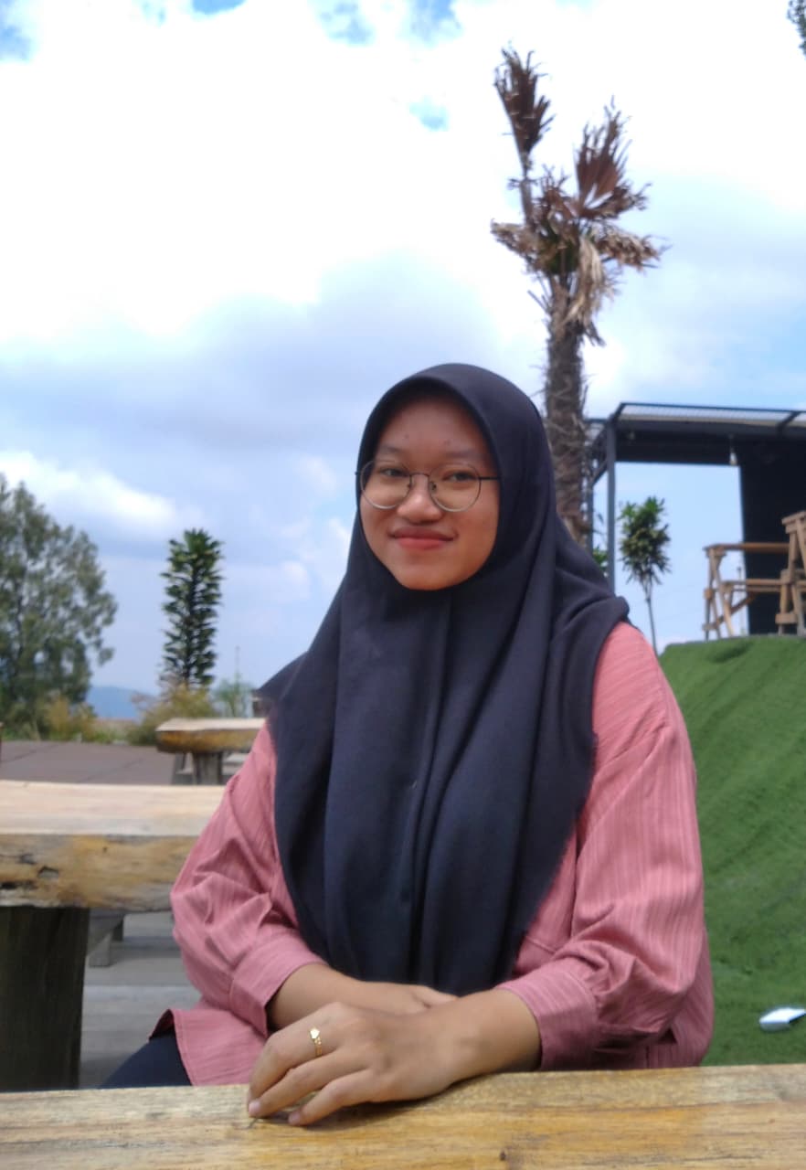 Amalia Risti Yuliawati, S.Pd.